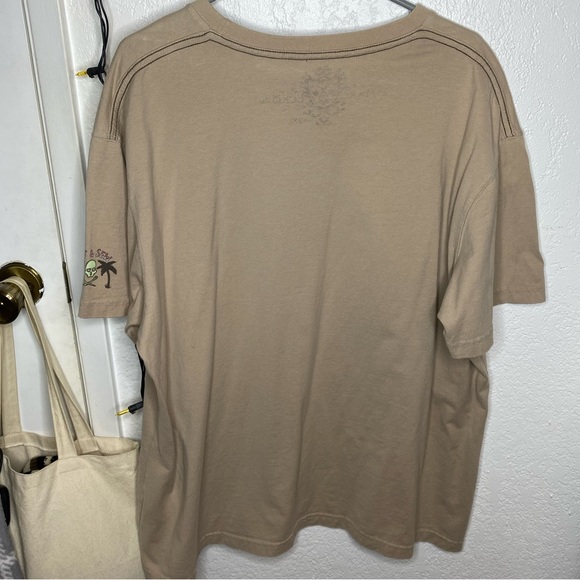 Y2K Skull Graphic Tee - Picture 3 of 7